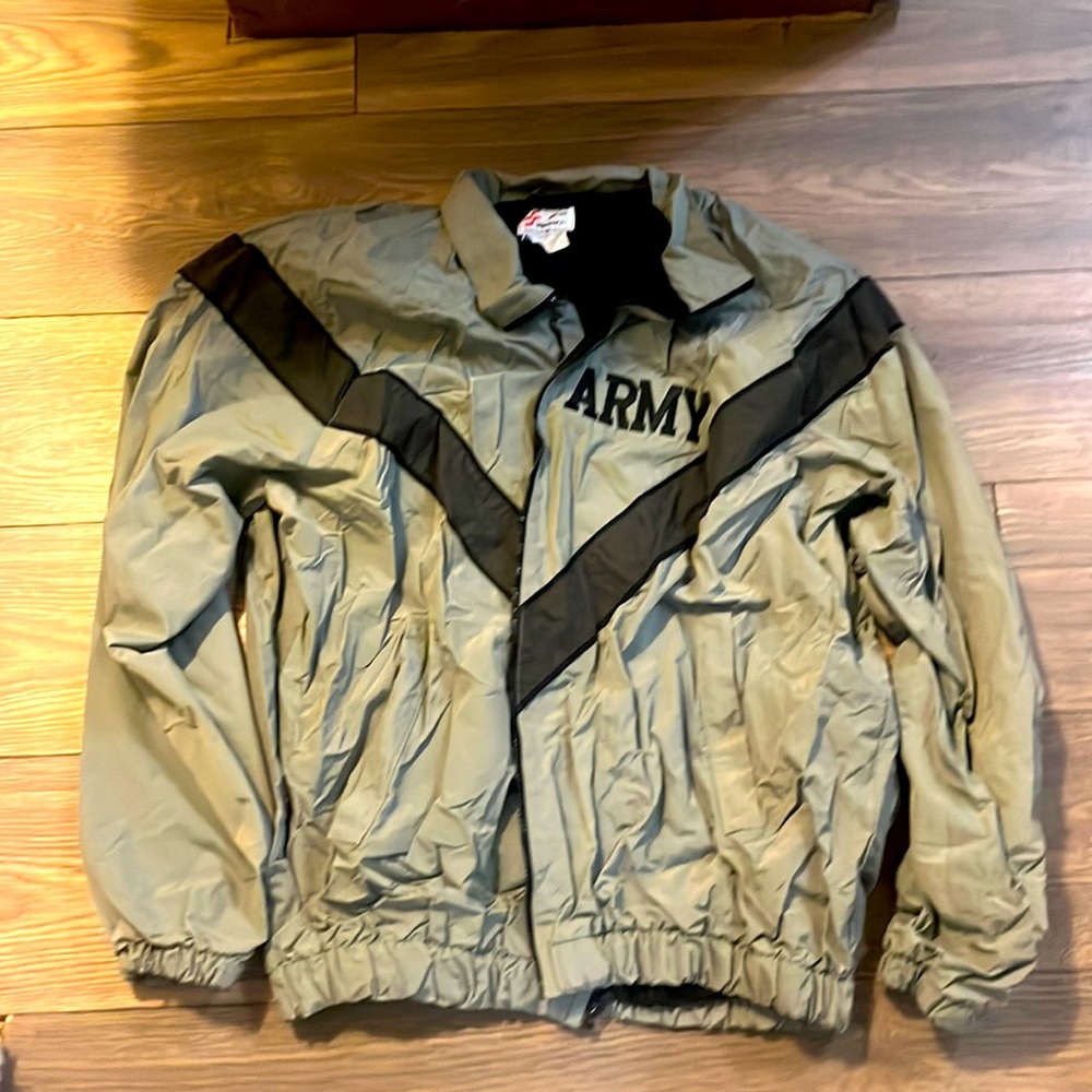 US Army IPFU Nylon Windbreaker Training Jacket Mesh Lined Grey